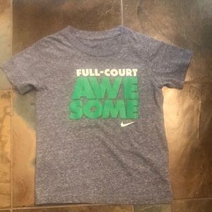 Nike boys size 6 t-shirt no holes or stains.